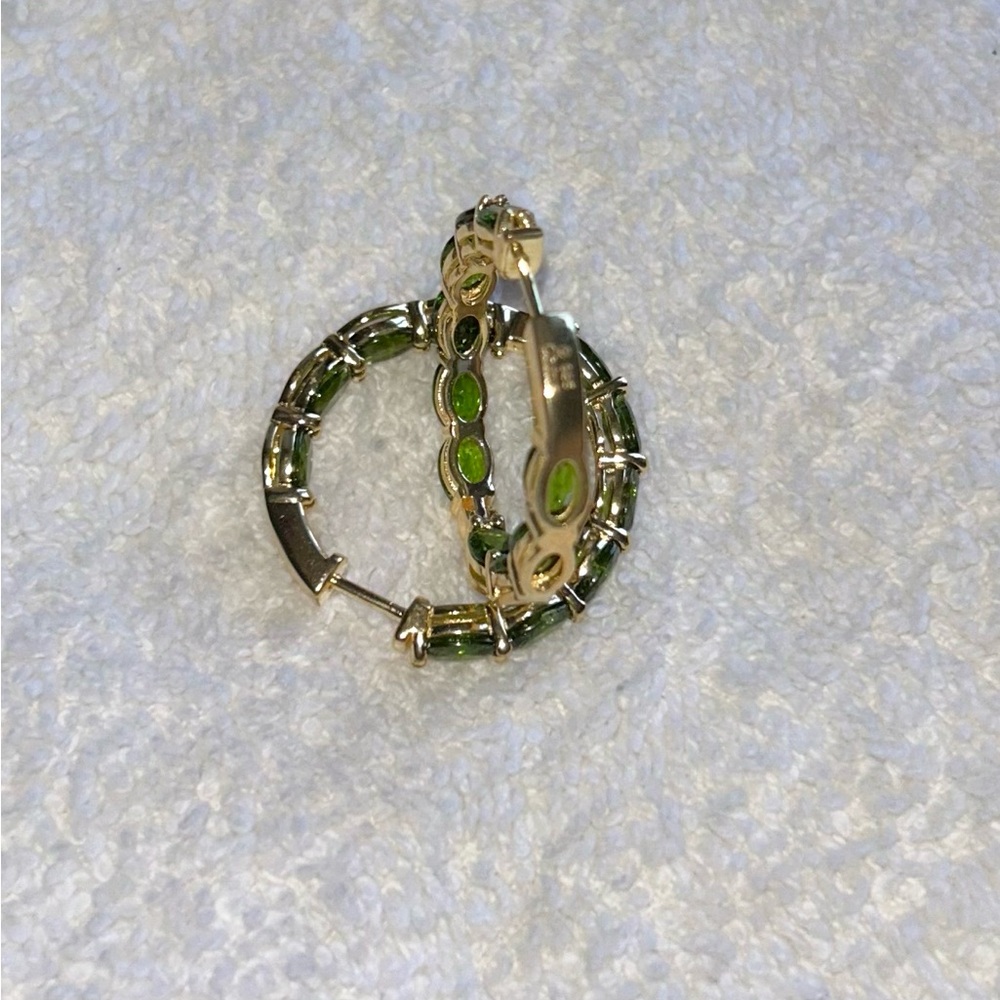 Green Diopside hoop earrings - Picture 5 of 7